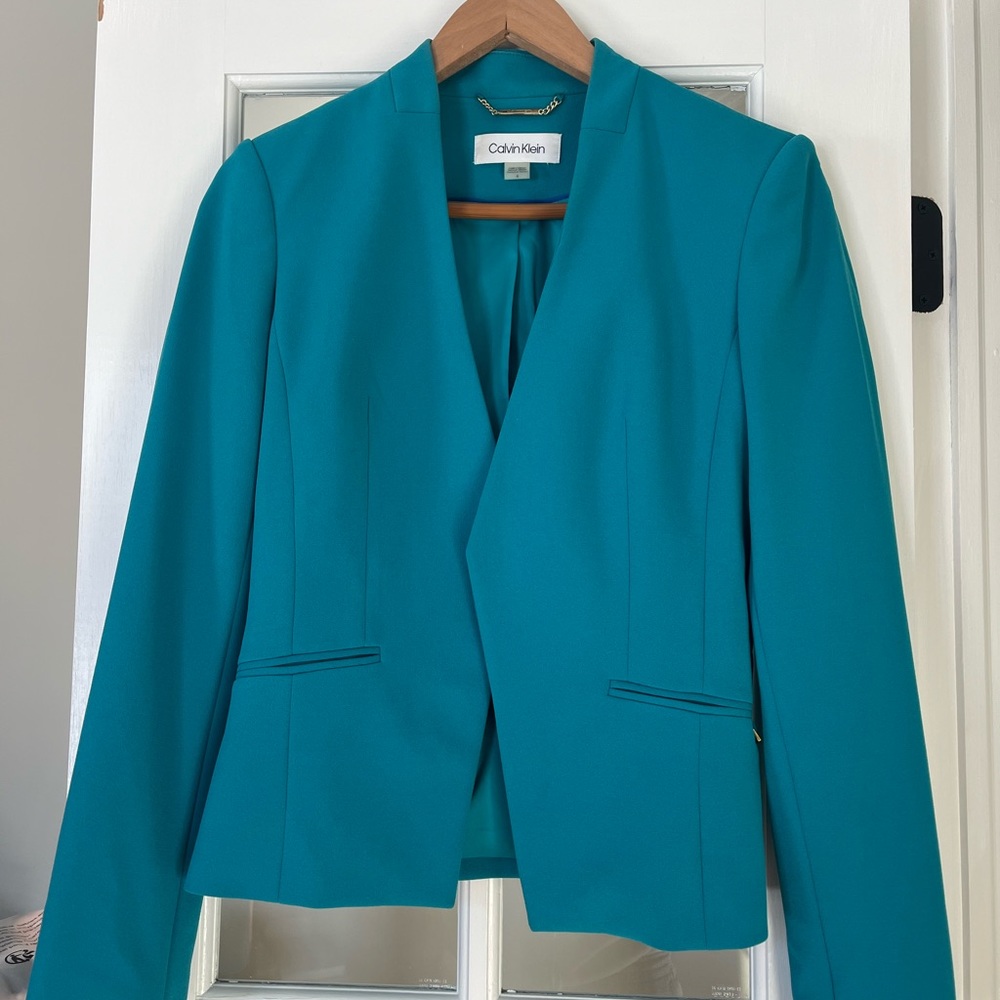 EUC Women’s Teal/ Turquoise Calvin Klein Blazer Jacket Size 4